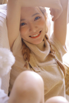 美女自慰