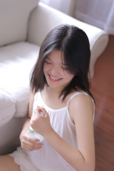 美丽的姑娘免费观看在线播放